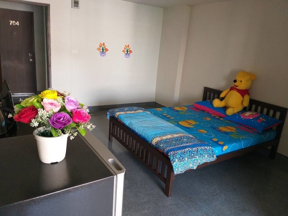 undefined J 168 Living