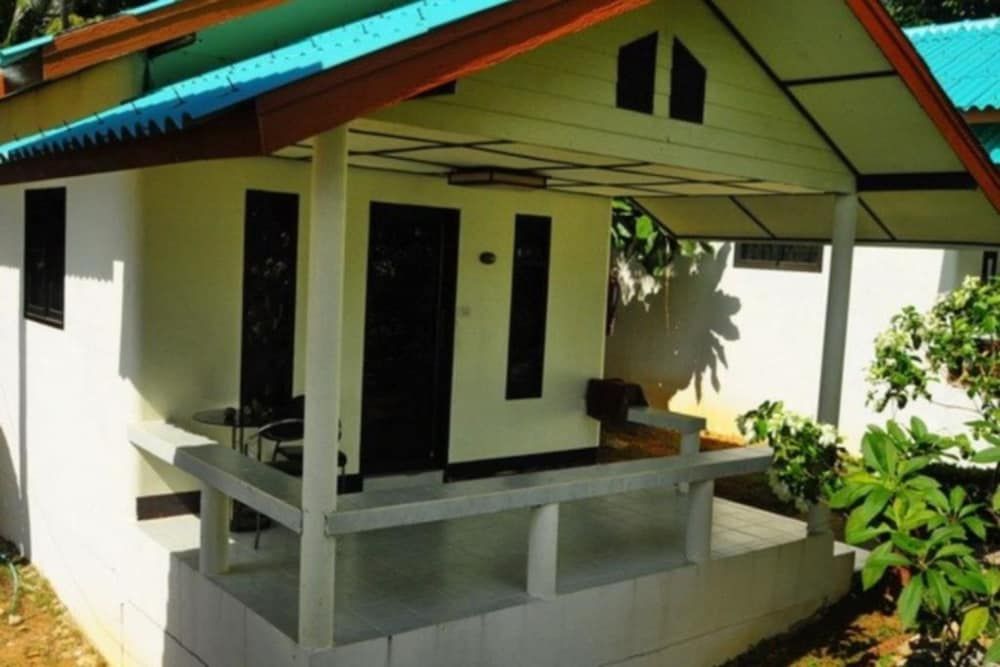 undefined Green Cottage Beach Resort