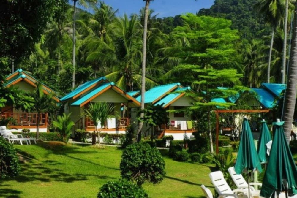 undefined Green Cottage Beach Resort 3