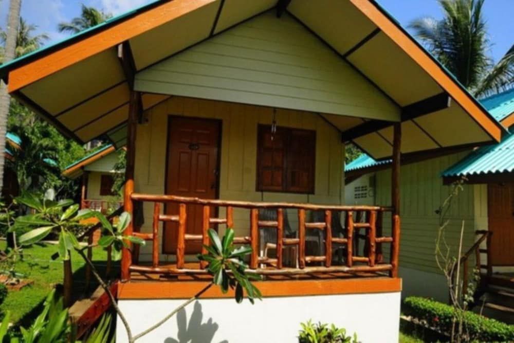 undefined Green Cottage Beach Resort 9