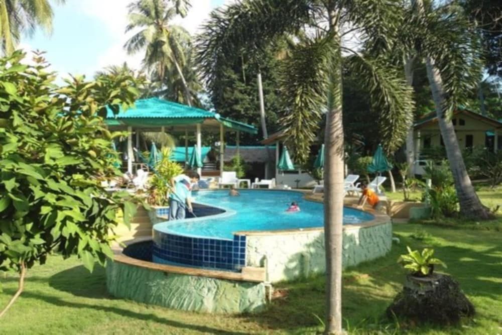 undefined Green Cottage Beach Resort 5