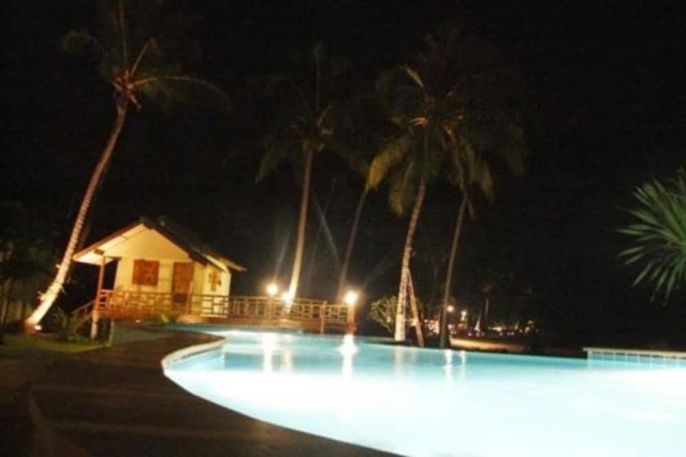 undefined Green Cottage Beach Resort 4