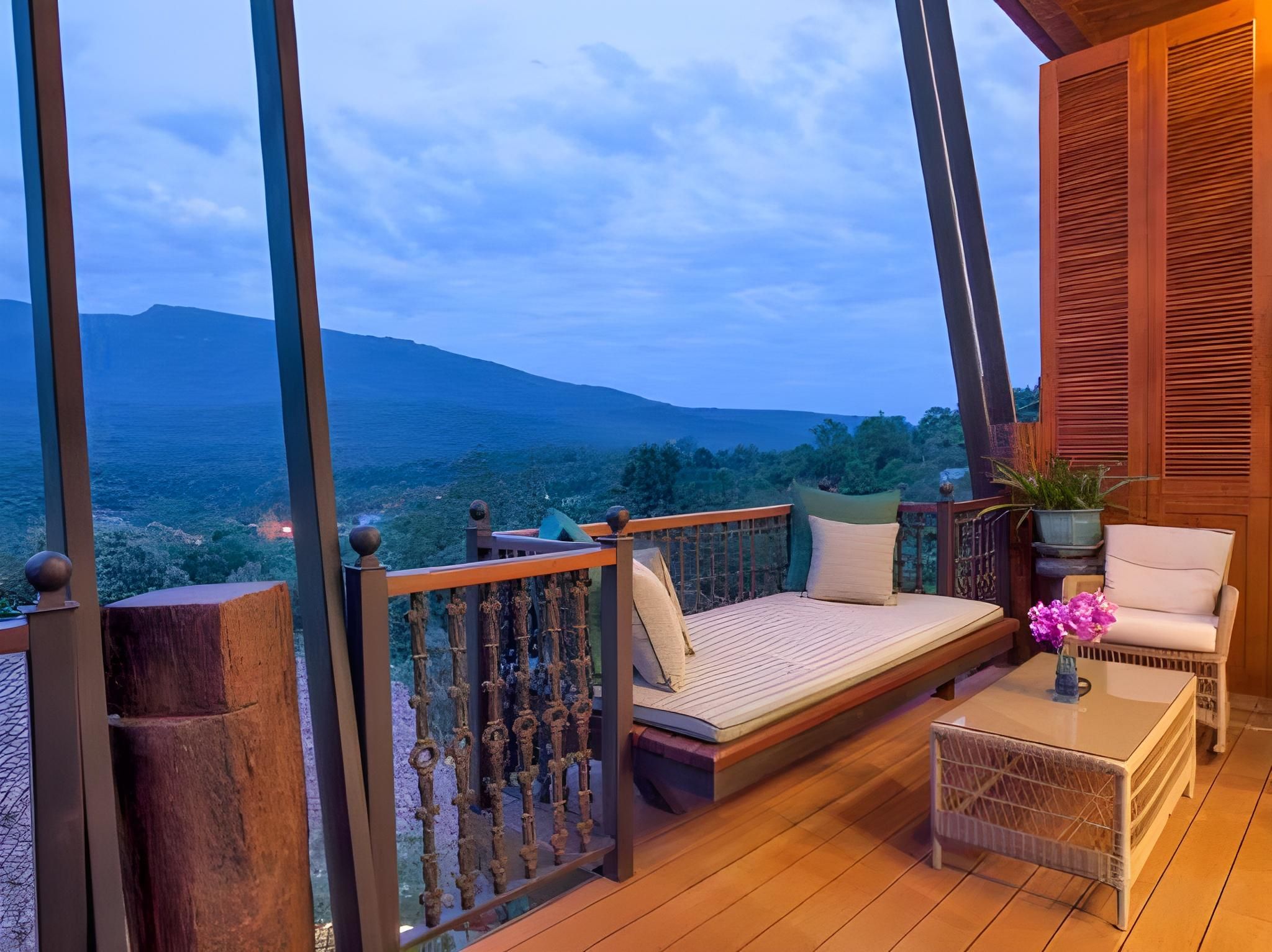 Chantra Khiri Suite