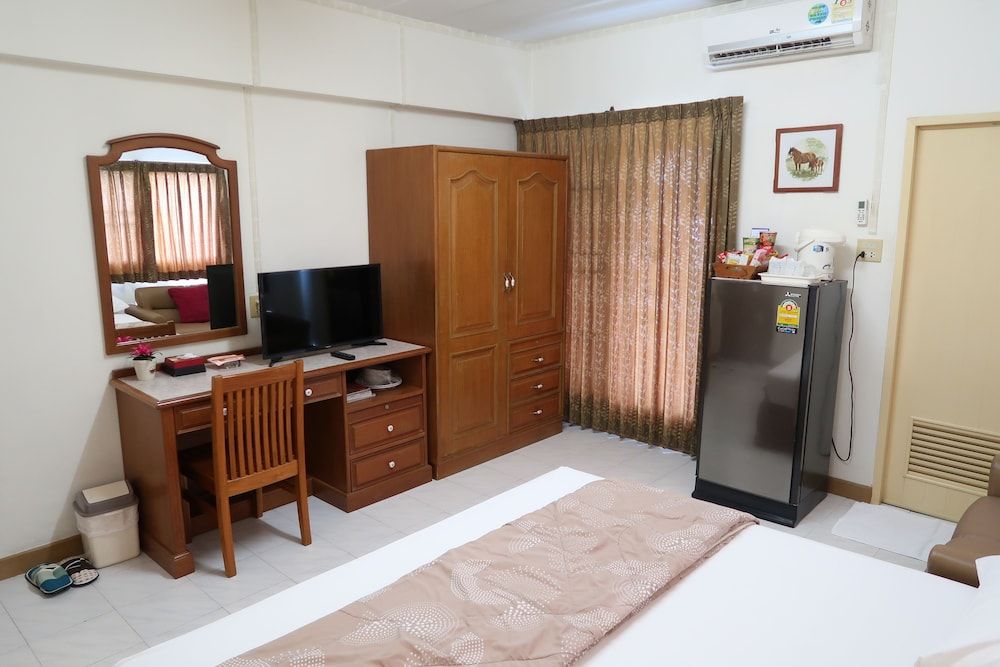 undefined Phawana Sweet Hotel 10