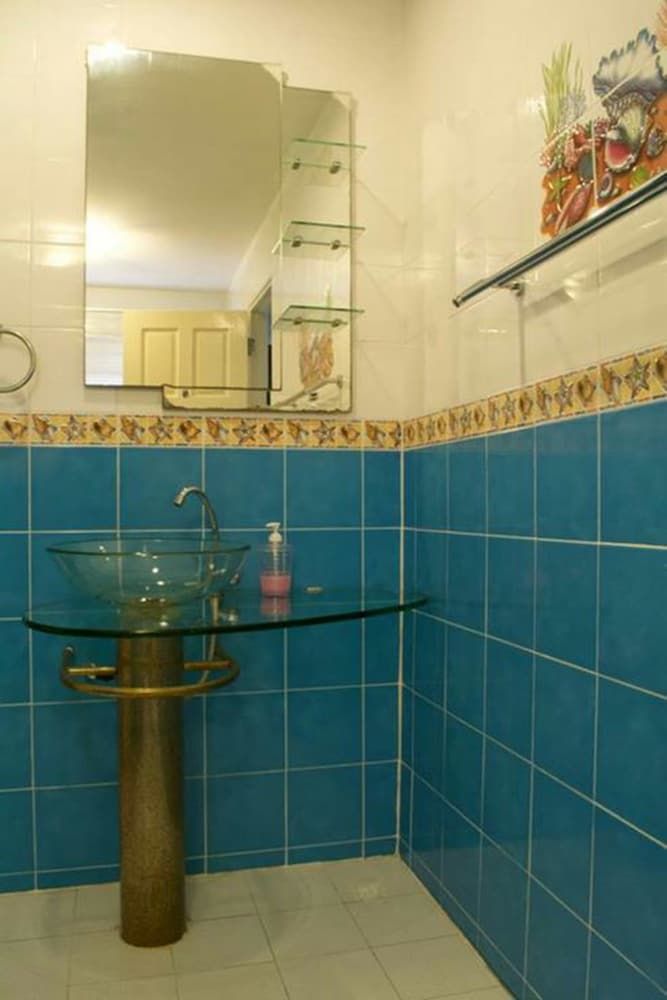 999 Triple Nine Boutique Hotel Junior Suite 4