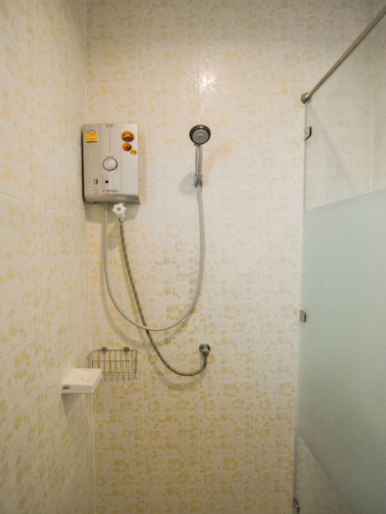 Baan Yokmhanee Twin Room 9