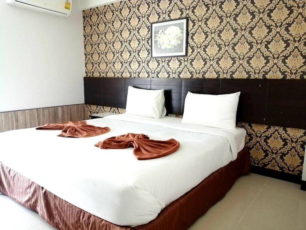 Grand Pruksa Siri Apartment Double Room 2