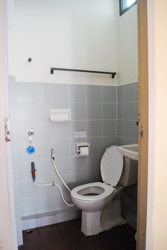 Standard Twin Fan Room