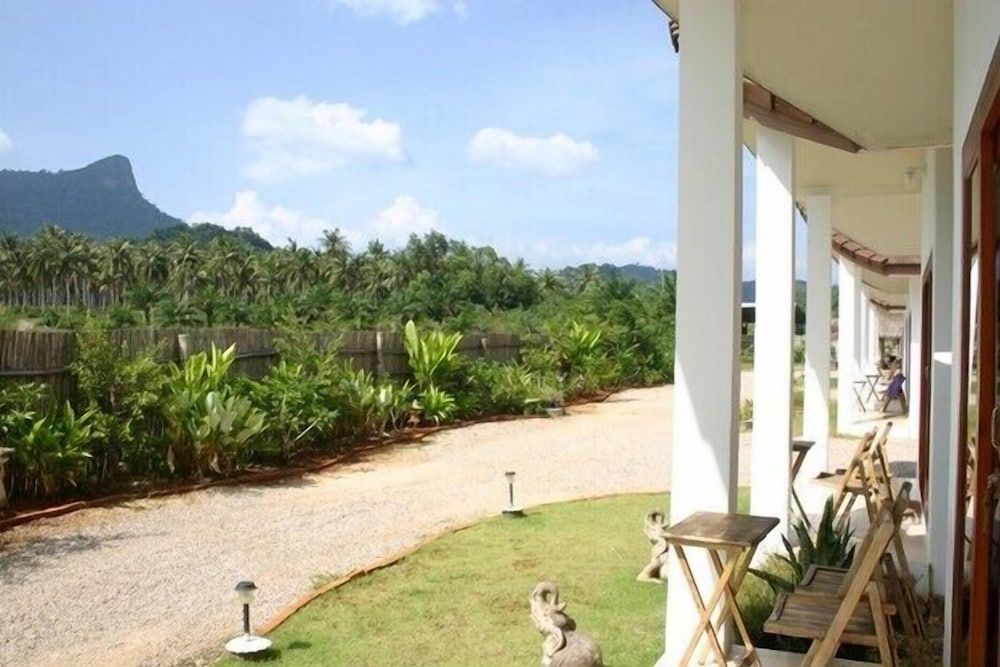 undefined Naga Peak Resort 10