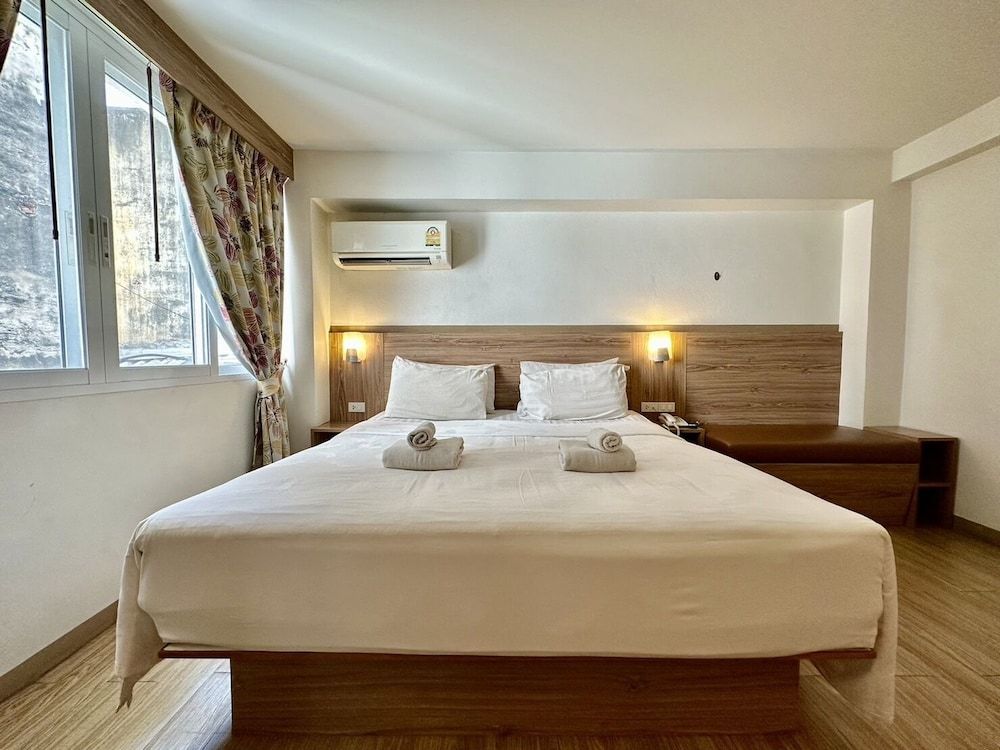 undefined Dinsomon 3