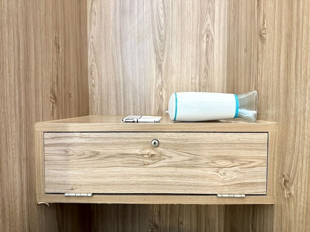 undefined Dinsomon 7