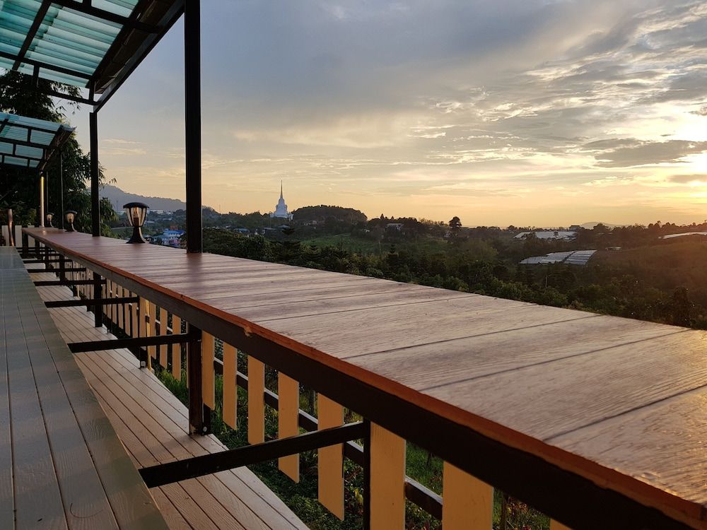 Jit Dee Home Khao Kho Quadruple Room 3