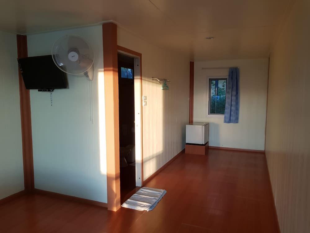 Jit Dee Home Khao Kho Quadruple Room 5