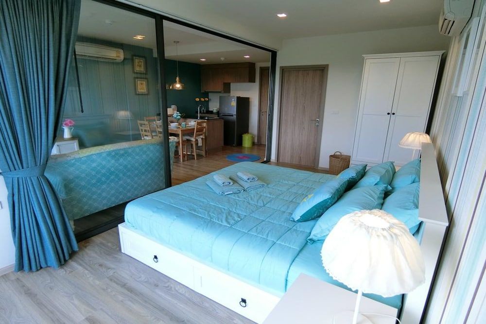 1-Bedroom Condo