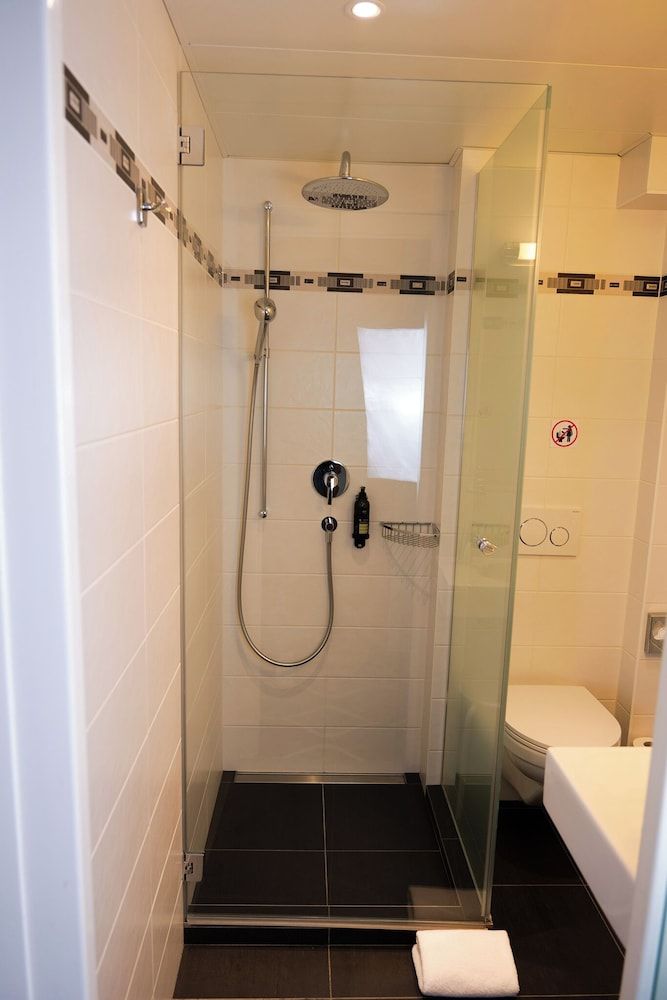 undefined Hotel Eden Genève 7