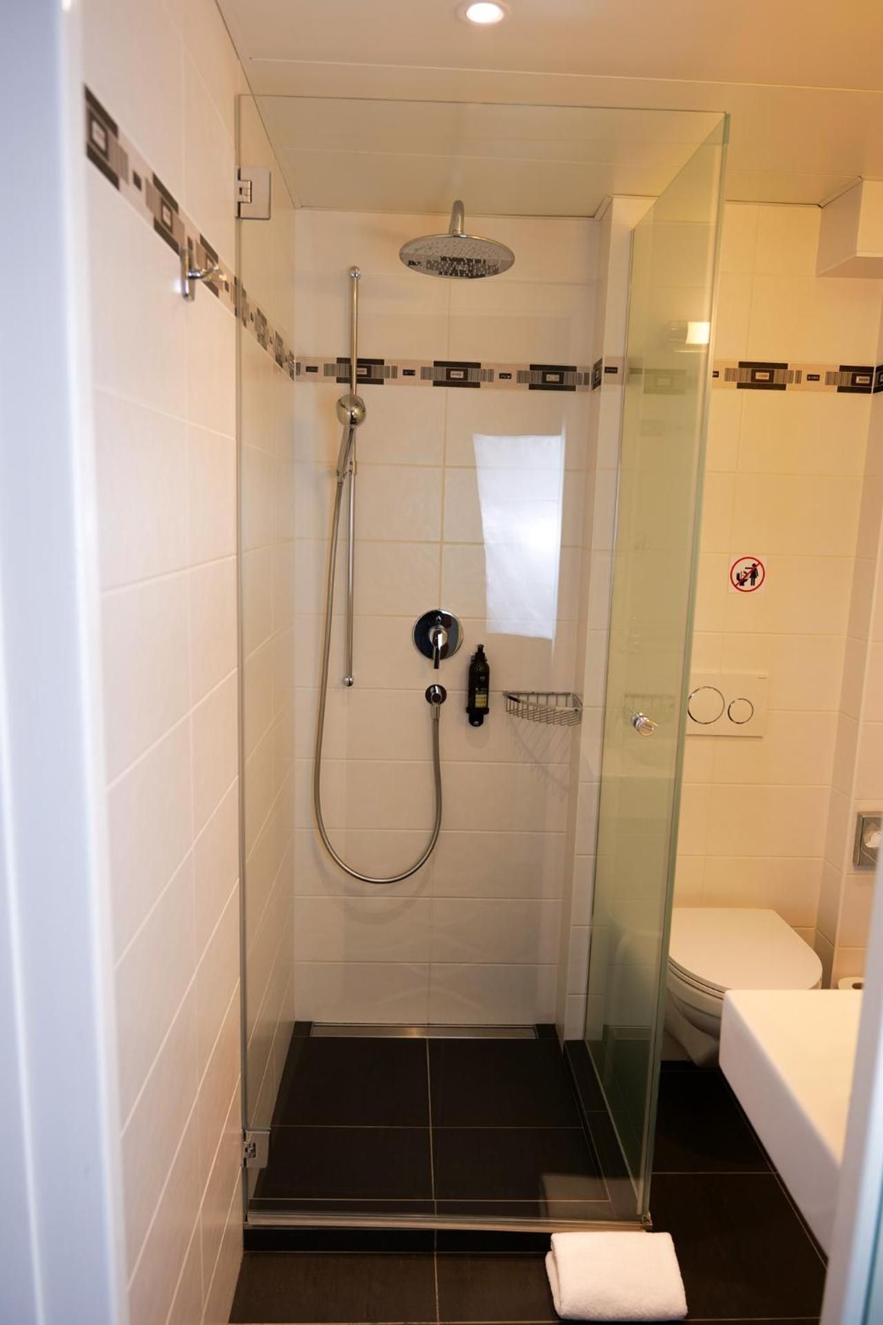 Double or Twin Room with Extra Bed
