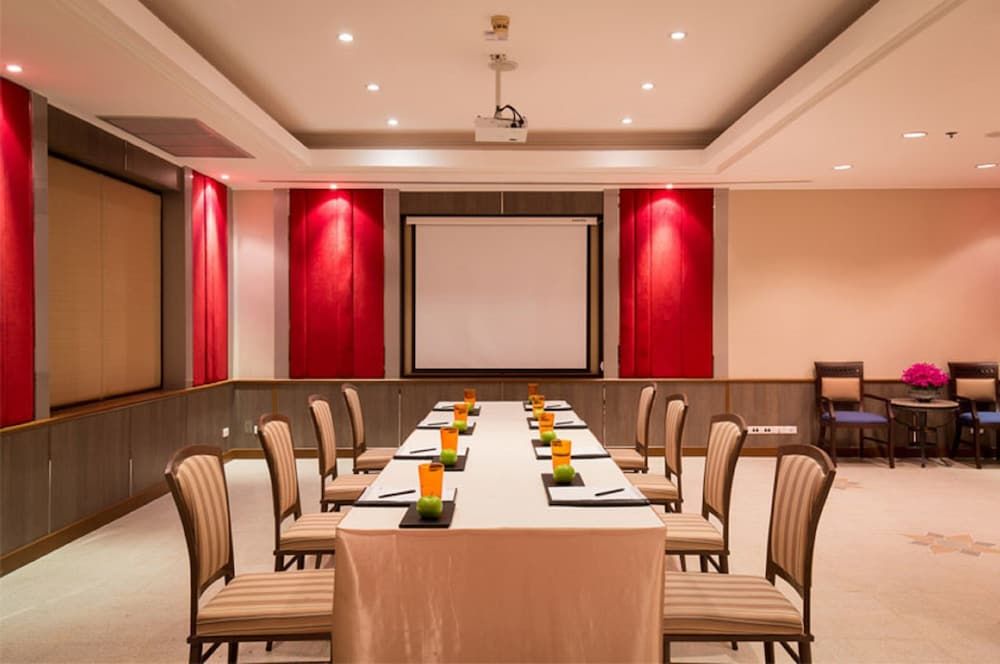 undefined Ramada by Wyndham Bangkok Chaophya Park 5