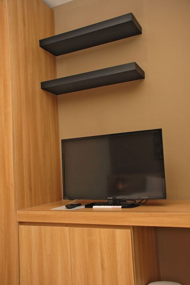 Portico Residence Standard Double Room 11