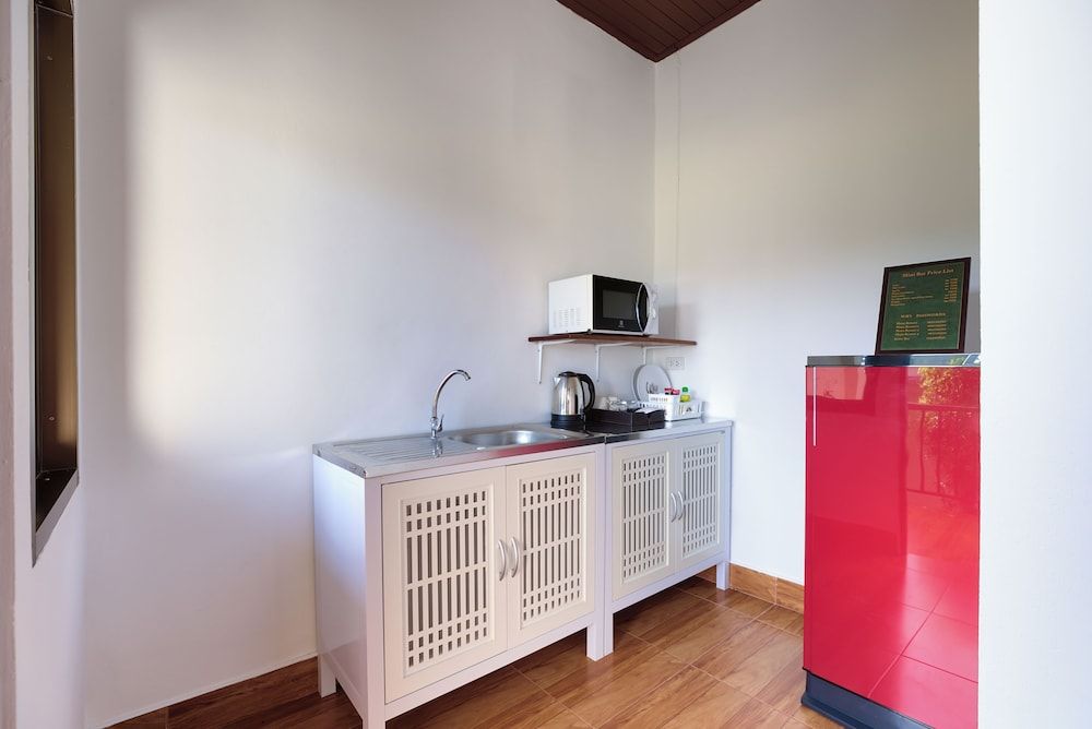 Maya Resort Deluxe Room, 1 King Bed, Kitchenette, Resort View 16