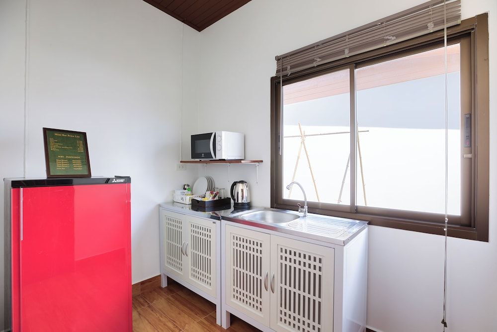 Maya Resort Deluxe Room, 1 King Bed, Kitchenette, Resort View 17