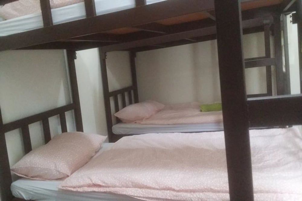 undefined First Inn On Nut - Hostel 8