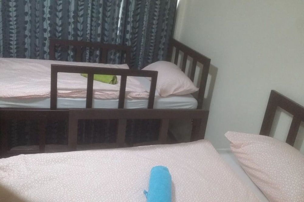 First Inn On Nut - Hostel 8-Bed Mixed Dormitory 5
