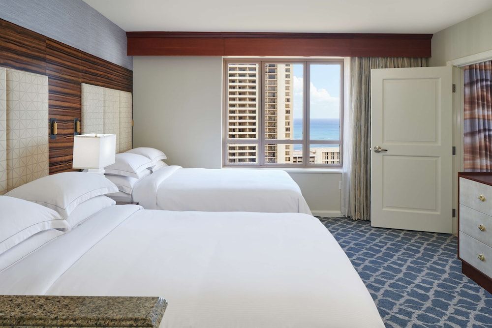 1 Bedroom Ocean View Suite