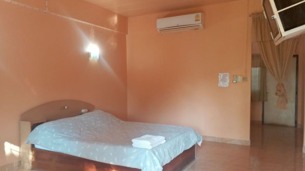 99 Inn Hotel