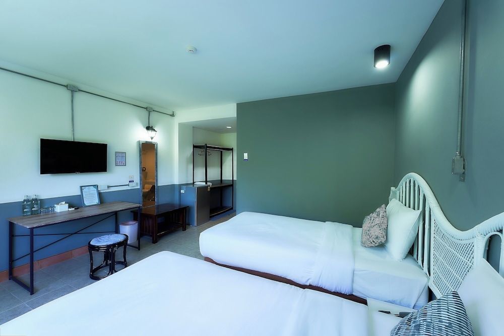 Nora Bukit Hotel Standard Twin Room 2