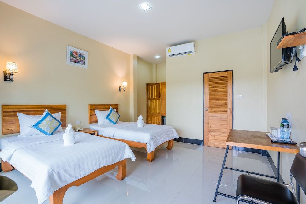 Tontan Resort Cha-Am Superior Double or Twin Room Garden View 6