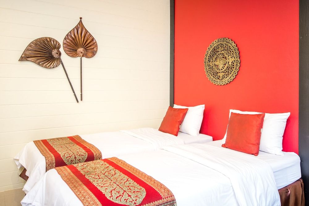 PK Resort Pattaya Deluxe Room 2