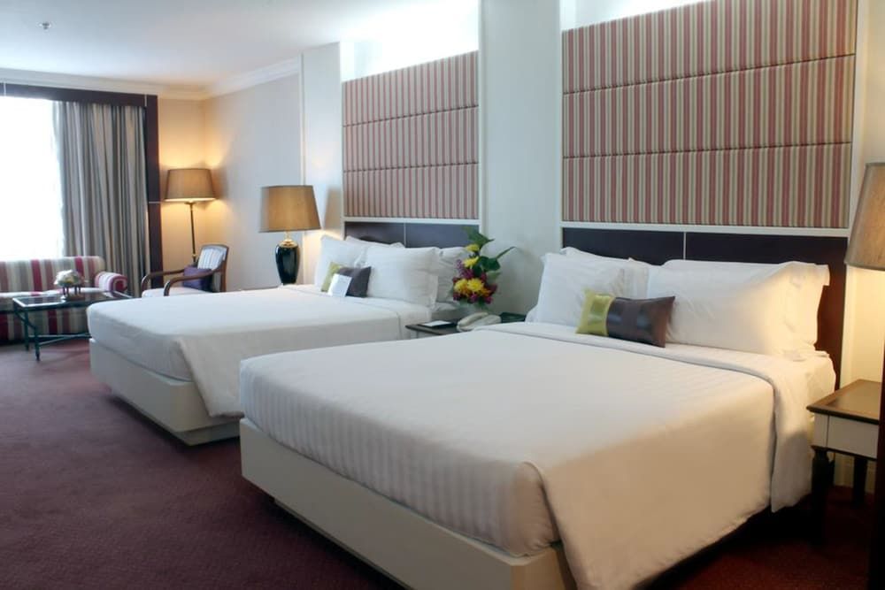 undefined Golden Tulip Sovereign Hotel Bangkok 6