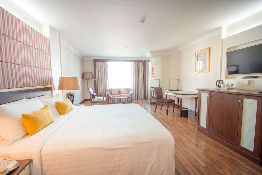 Junior Suite, 1 King Bed