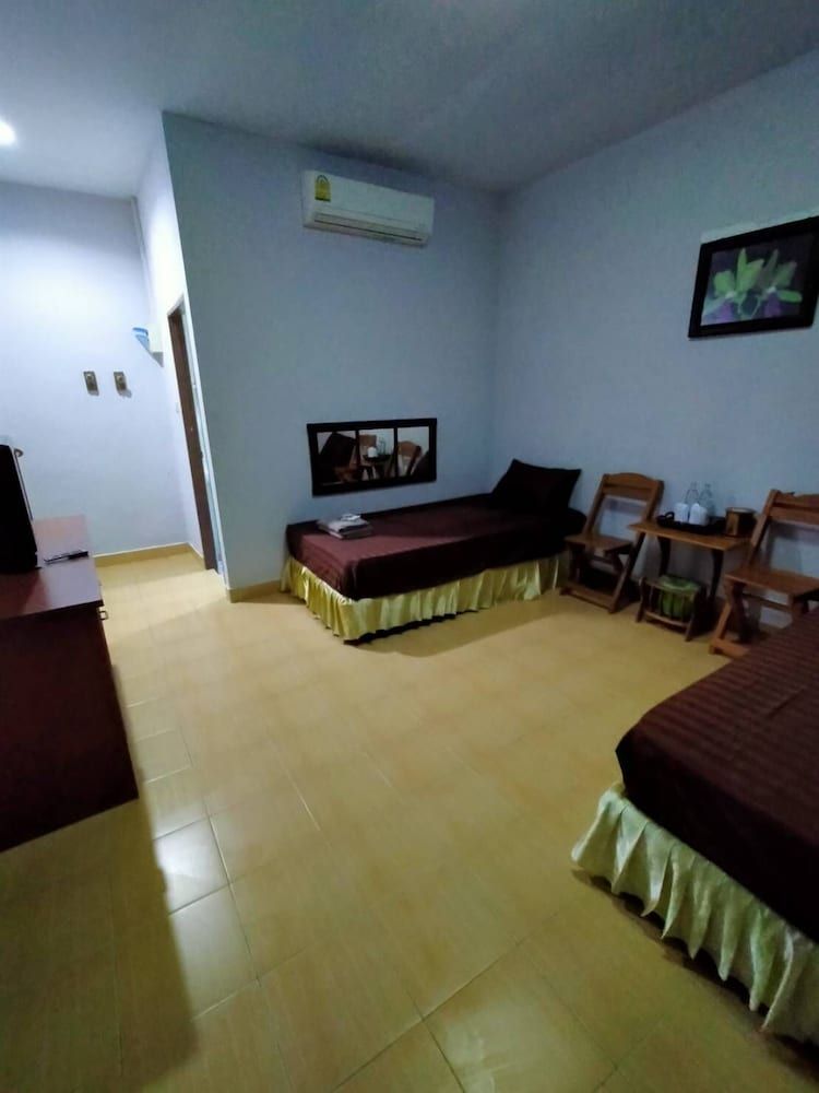 Chum Phae Lagoon Resort Standard Room 6