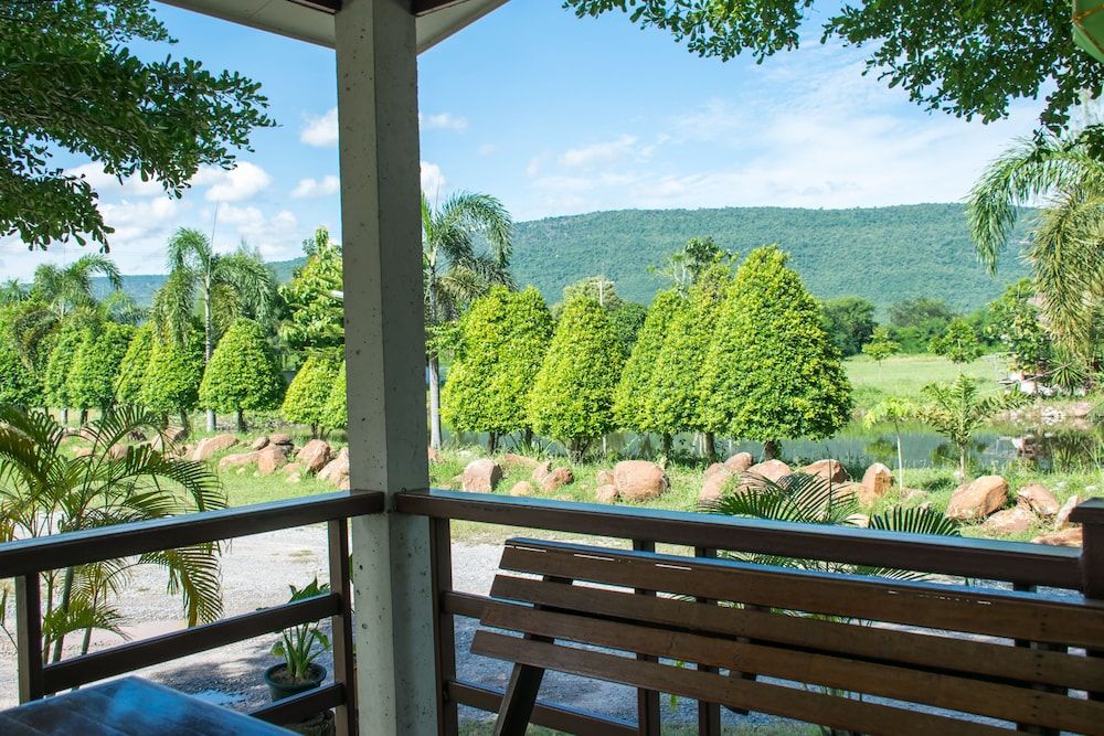 Chum Phae Lagoon Resort Deluxe Room 2