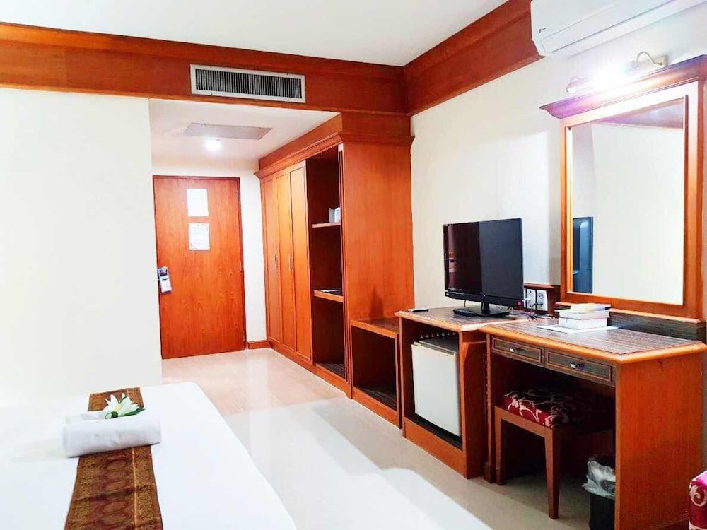 JP Emerald Hotel Superior Double Room 16