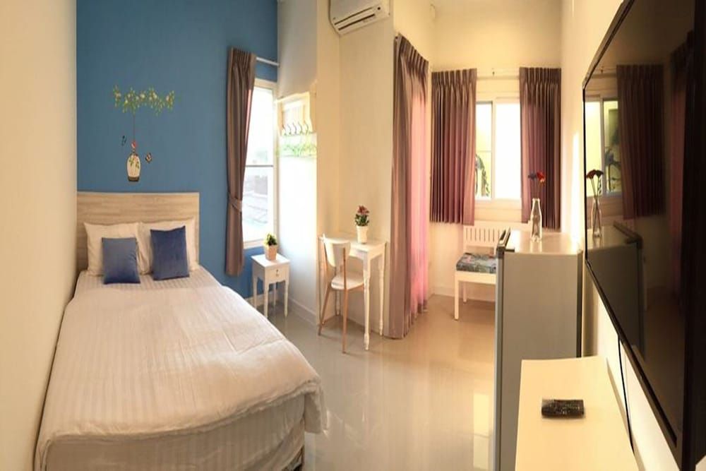 undefined The Garden Living 9