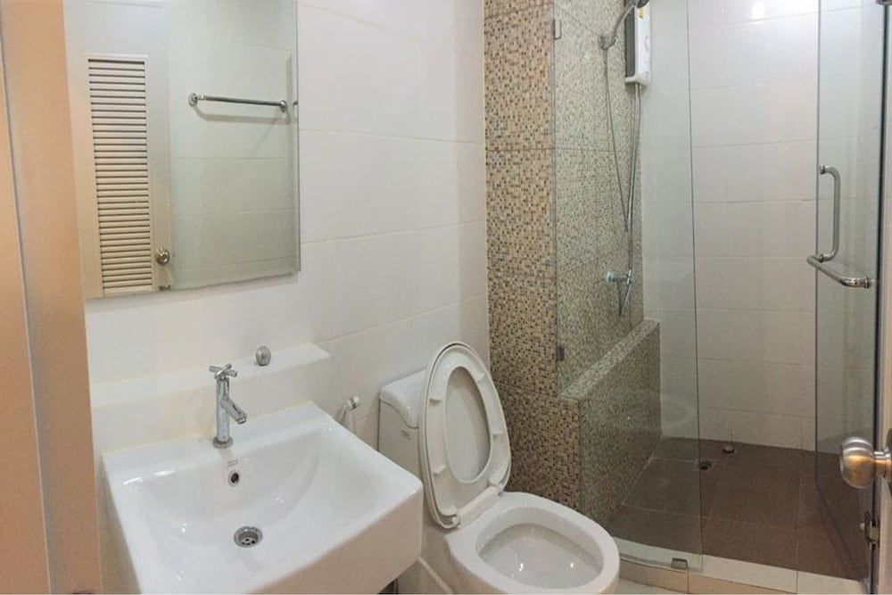 The Garden Living Deluxe Room 9