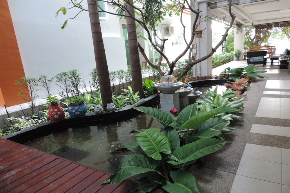 undefined The Garden Living 2