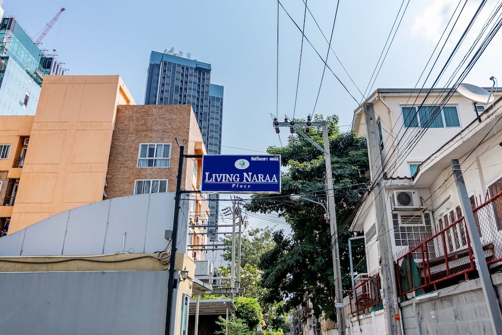 undefined Living Naraa Place 4
