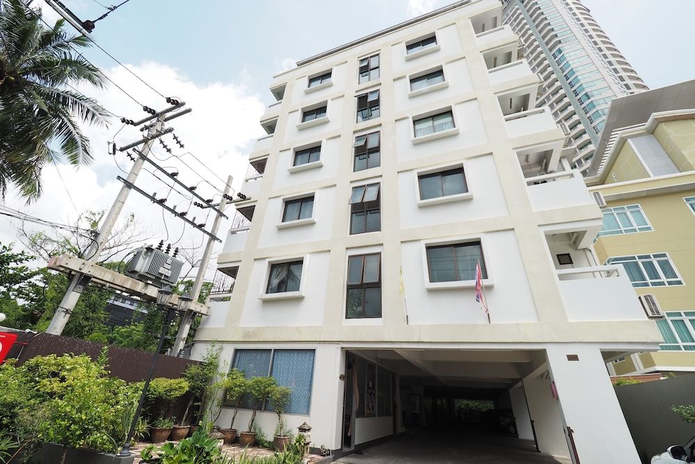 undefined Living Naraa Place 7