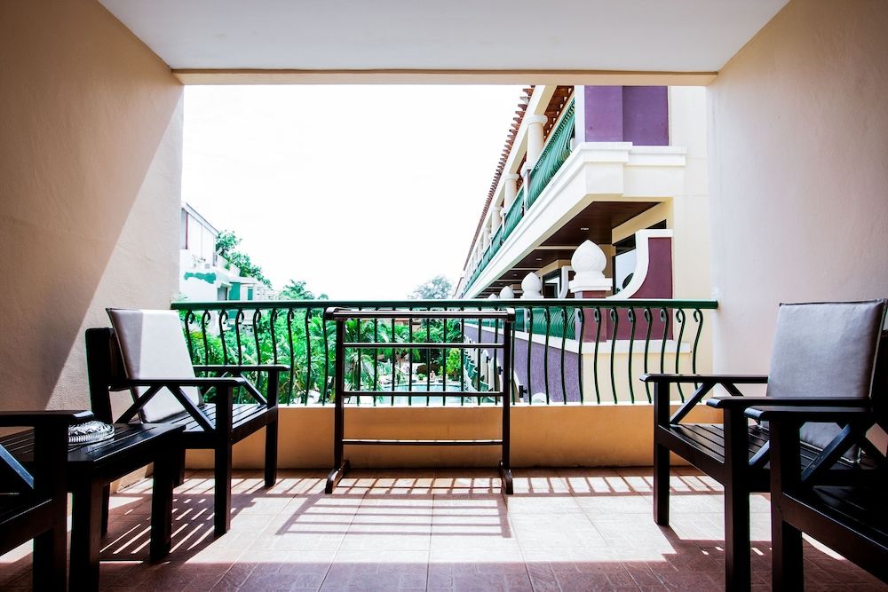 Karon Sea Sands Resort Family Suite, 2 Bedrooms 2