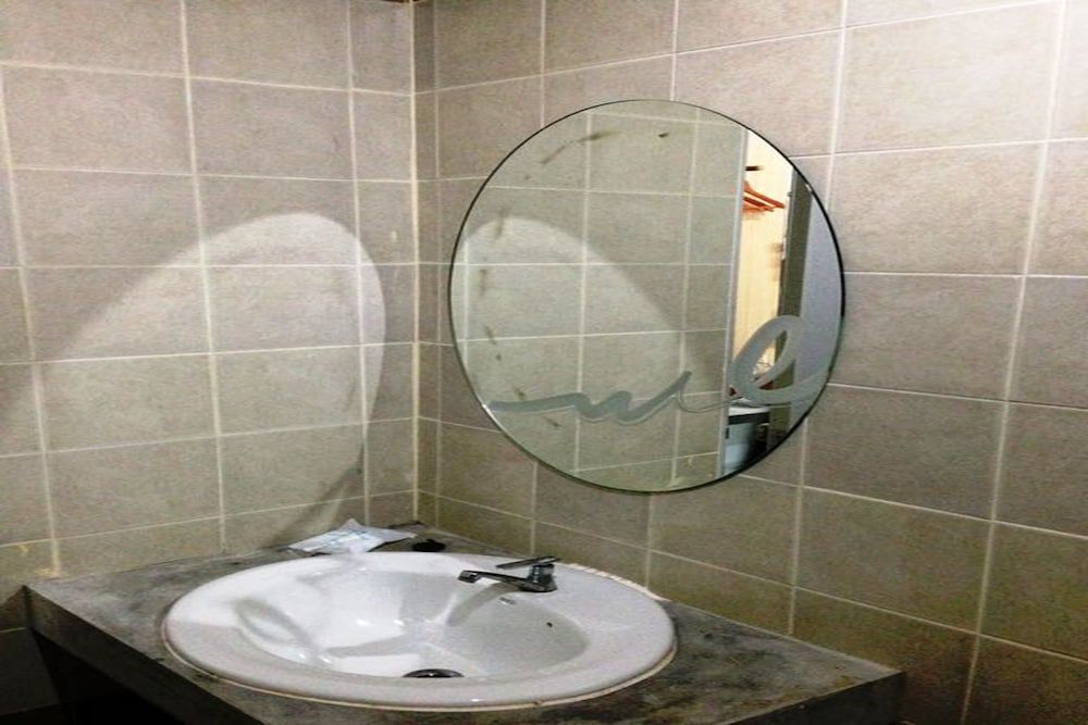 PK Mansion Standard Double Room 9