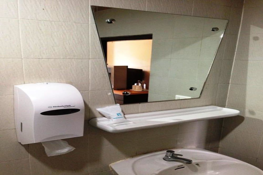 PK Mansion Standard Double Room 8