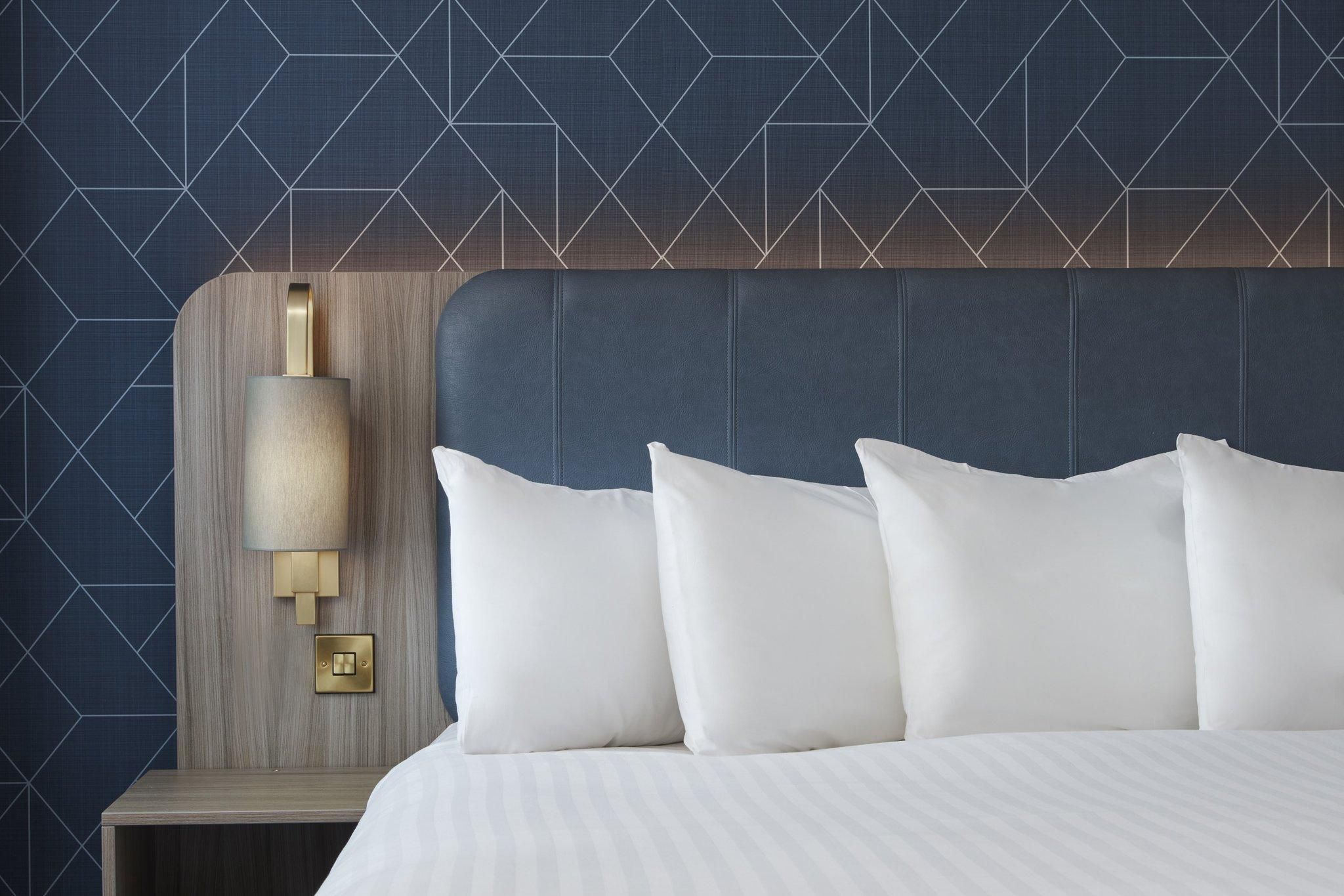 Leonardo Hotel Southampton Grand Harbour Superior Room with View 2