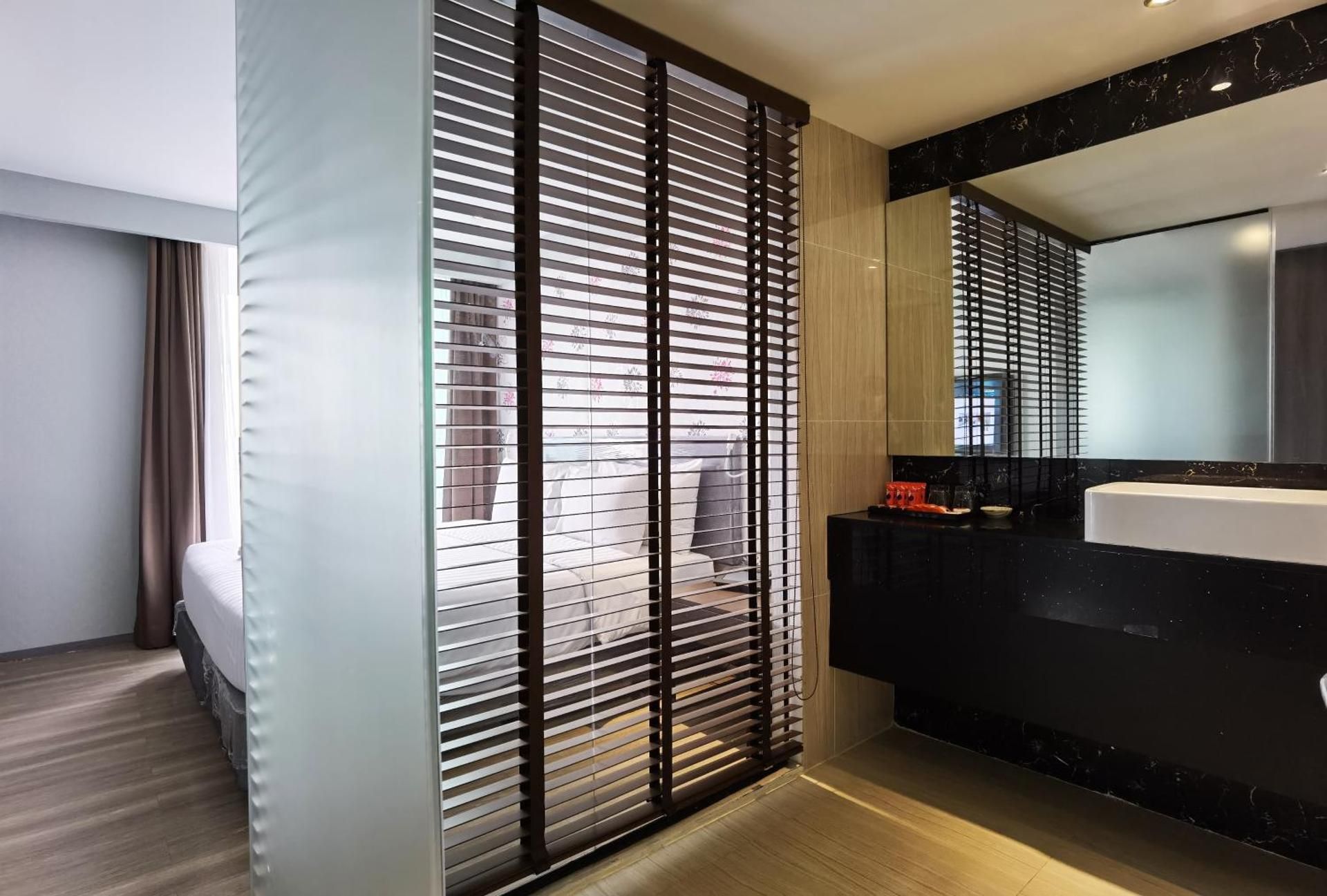 Citrus Grande Hotel Pattaya by Compass Hospitality Deluxe City View 3