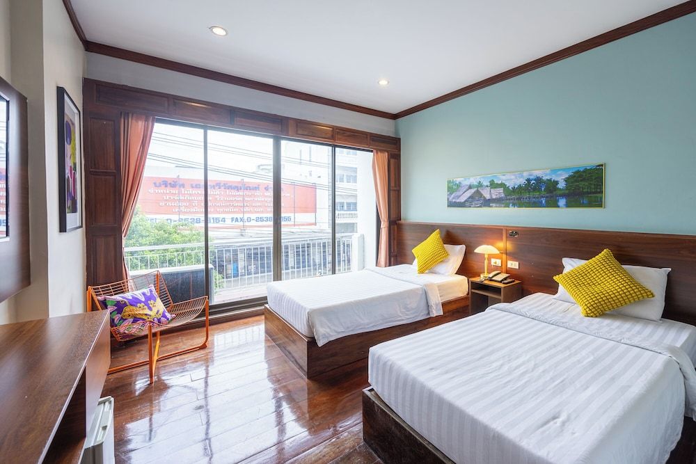 undefined The President Hotel at Chokchai 4 10