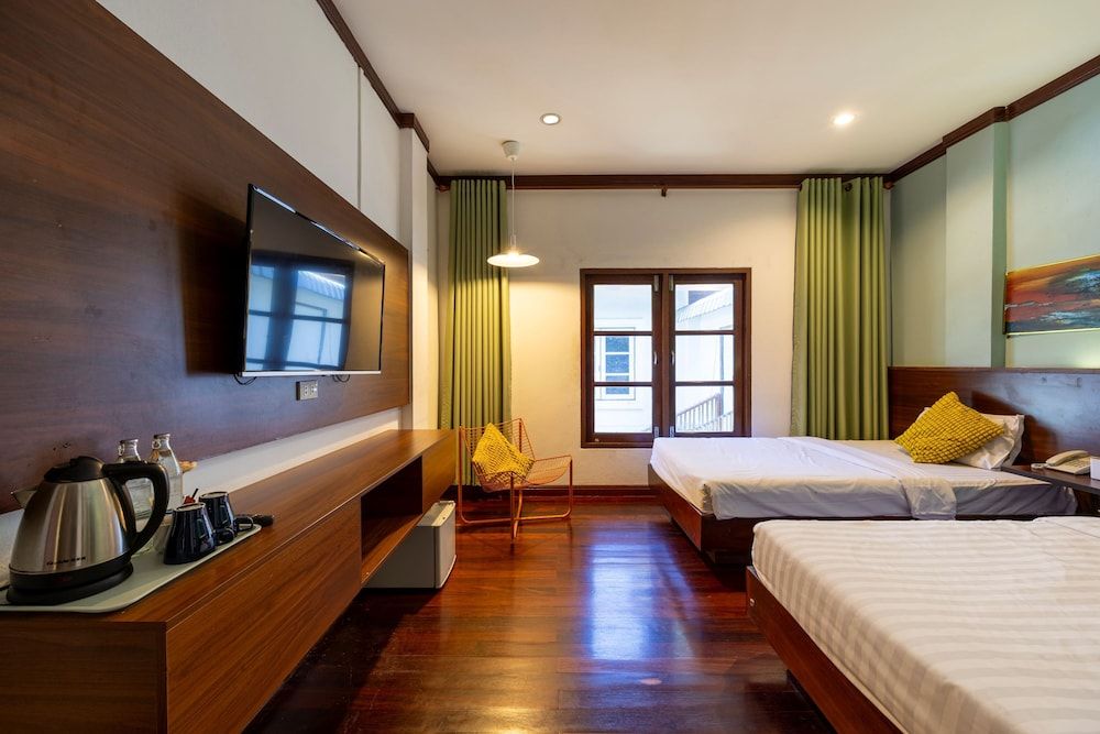 Deluxe Twin Room, Garden View
