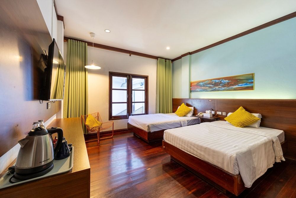 undefined The President Hotel at Chokchai 4 3