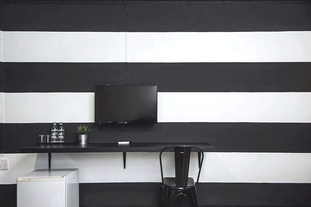 undefined Crystal Hotel Huahin 8